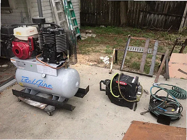 air compressor + Hoses + Control Switch / Bel Aire / Honda / local pick-up