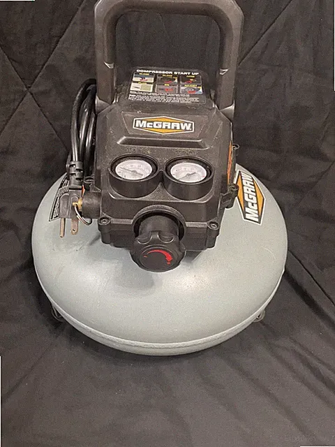 McGRAW 3 Gallon 1/3 HP 110 PSI Oil-Free Pancake Air Compressor NEW.
